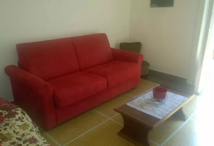 Sestri Mare & Beach Services Residence