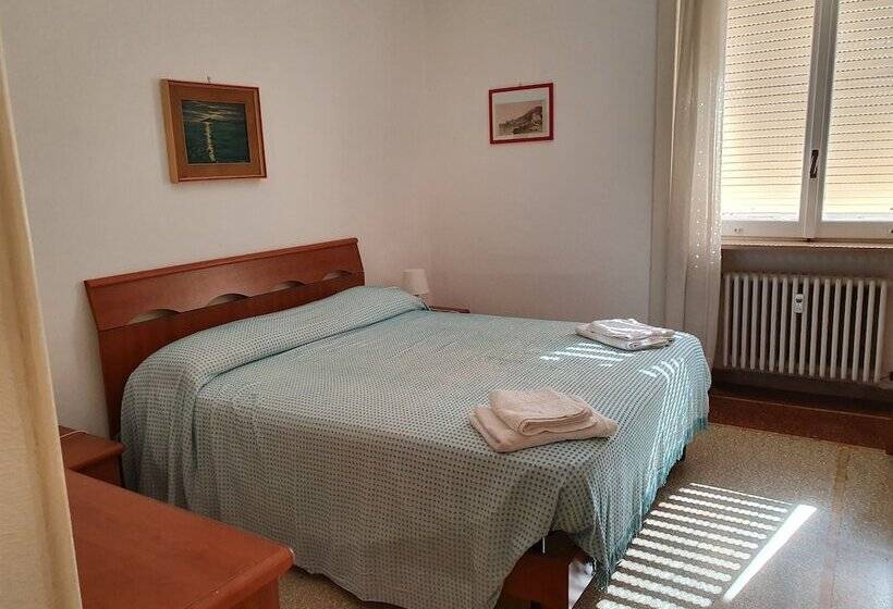 Sestri Mare & Beach Services Residence