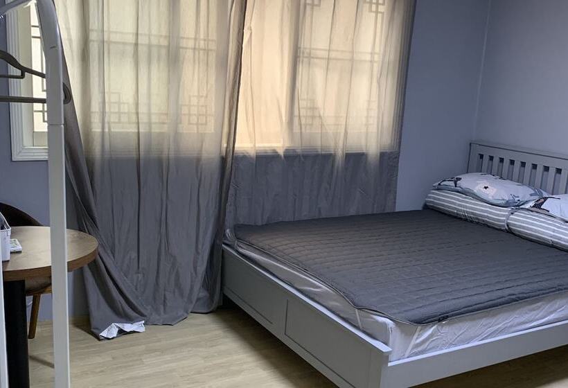 Bomulzip Hongdae Branch Hostel