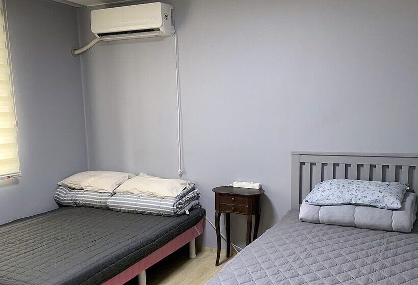 Bomulzip Hongdae Branch Hostel