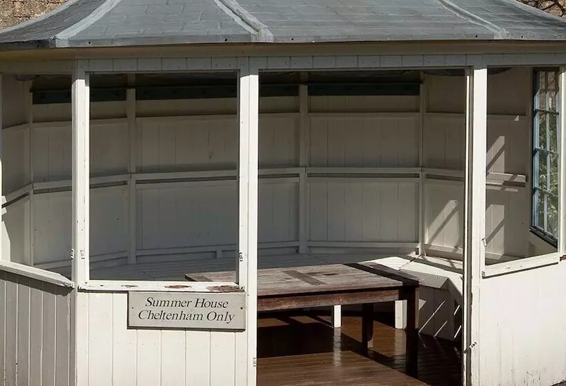 Cheltenham Cottage