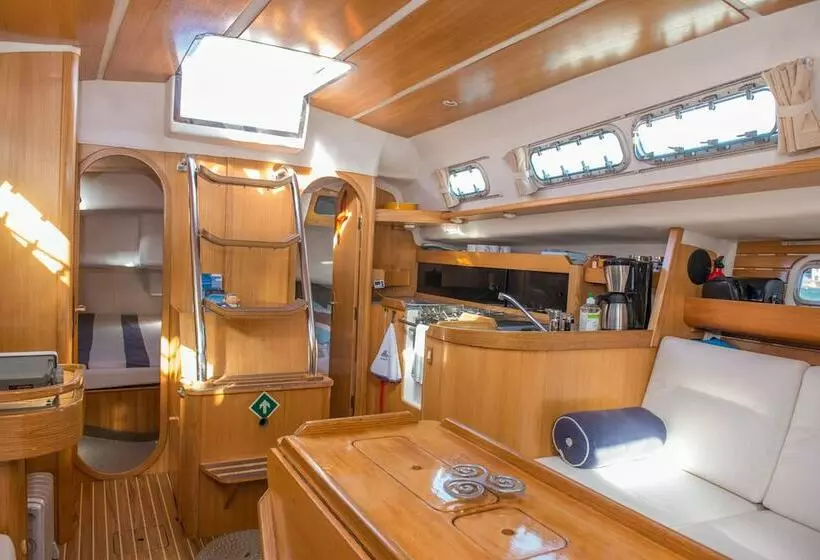 ホテル Boat Voilier Atlantis