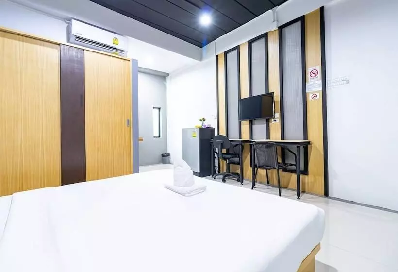 هتل Cs Klongtoey Grand Resort