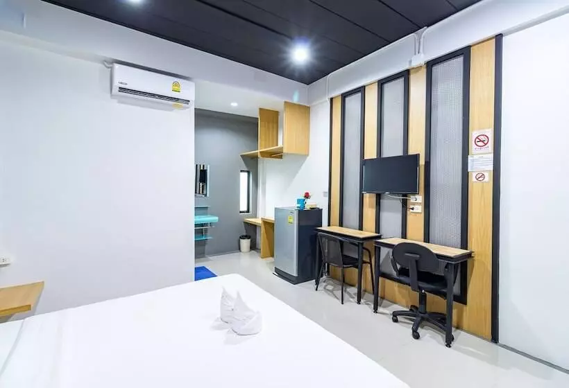 هتل Cs Klongtoey Grand Resort