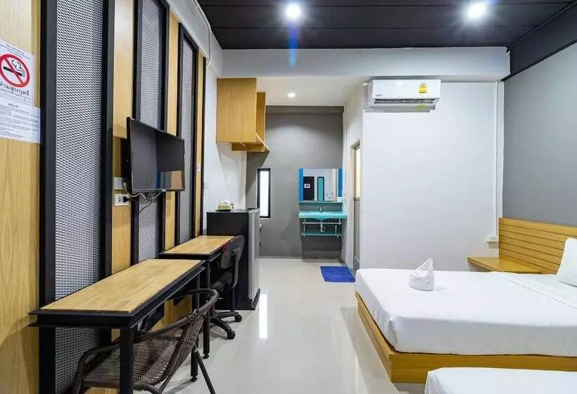 هتل Cs Klongtoey Grand Resort