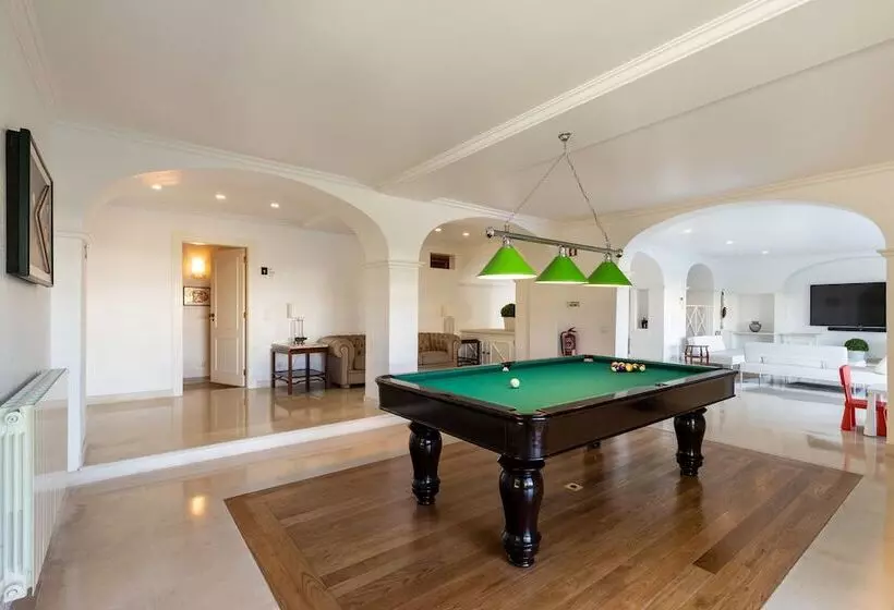 ホテル Estoril Luxury Suites & Spa