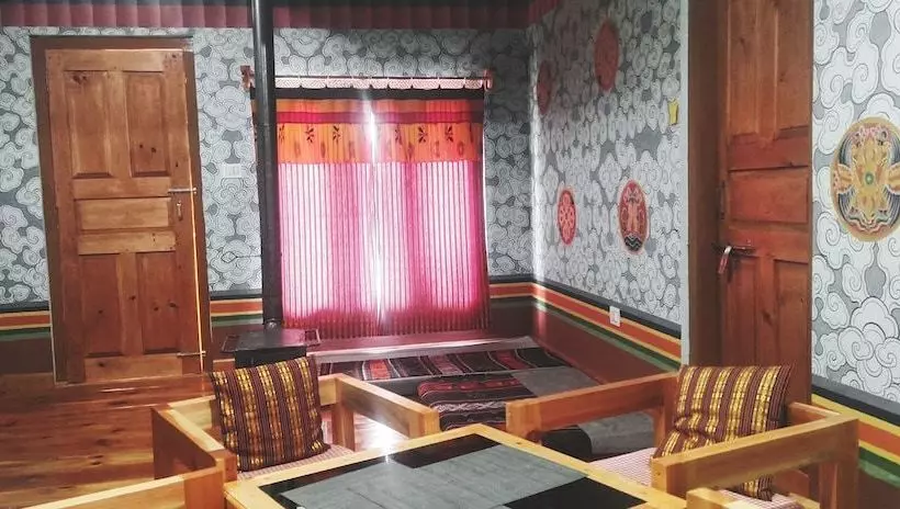 هتل Paro Village View Home Stay