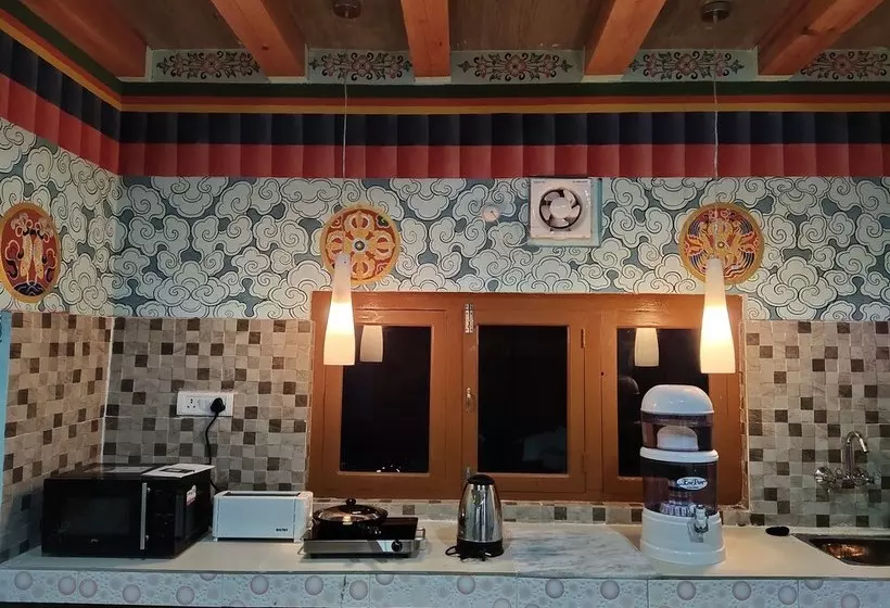 هتل Paro Village View Home Stay