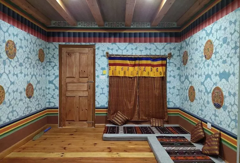 هتل Paro Village View Home Stay