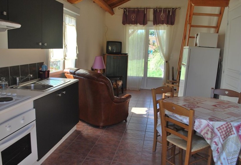 Les Gîtes De La Charmeraie