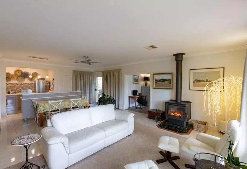 펜션 Angaston House