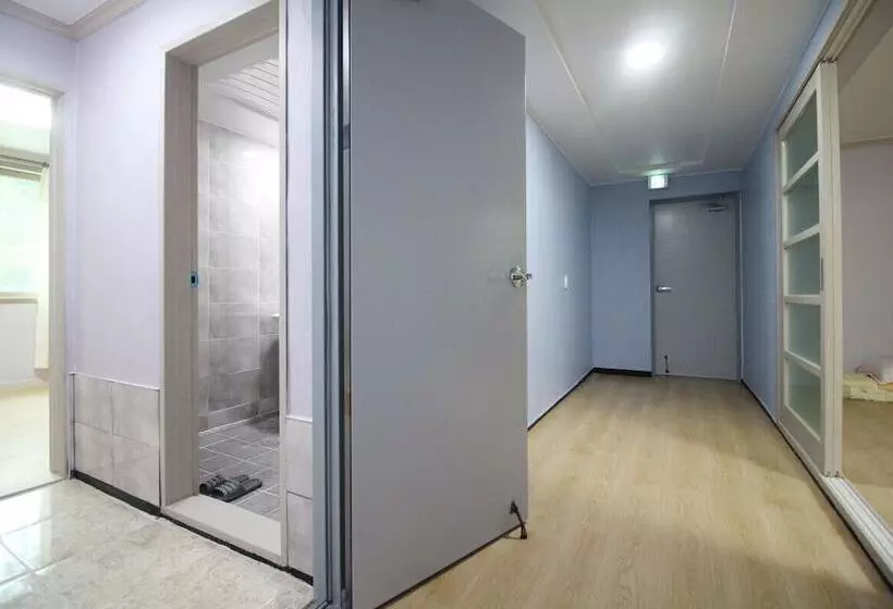 ペンション Muju Haebaragi Hostel