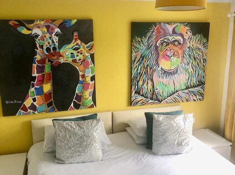 پانسیون St Anne S Serviced Accommodation