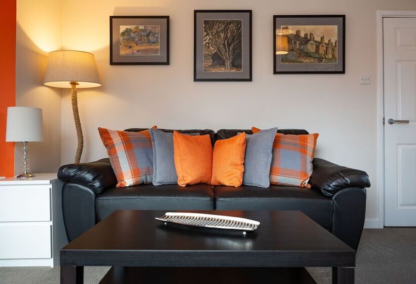 پانسیون St Anne S Serviced Accommodation