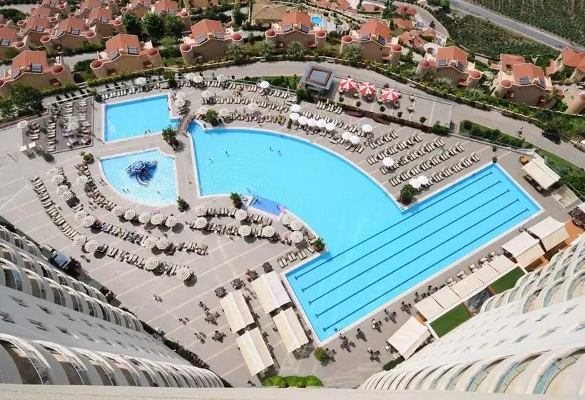 Residenssi Goldcity Holiday Homes