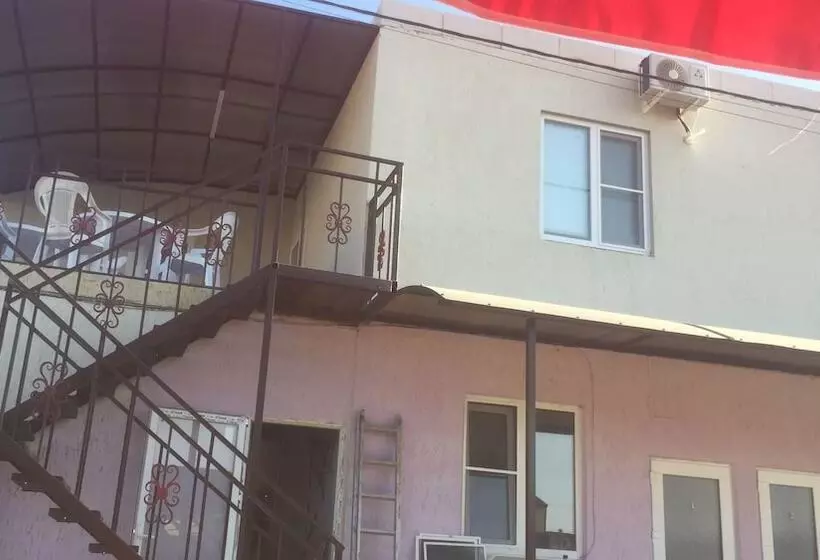 Lomakeskus Gostevoi Dom Na Severnoi