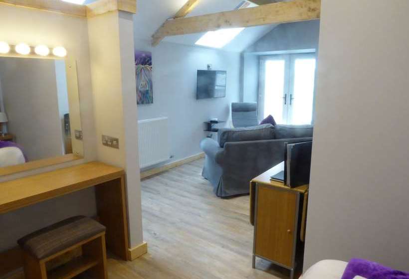 The Stables Upper Cottage 7