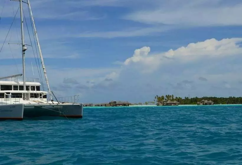 Hotelli Ocean Breeze