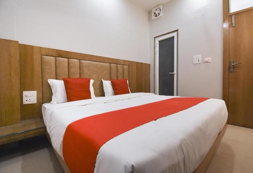 Hotel Oyo 76403 Ganga Rani