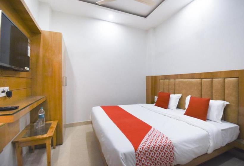 Hotel Oyo 76403 Ganga Rani