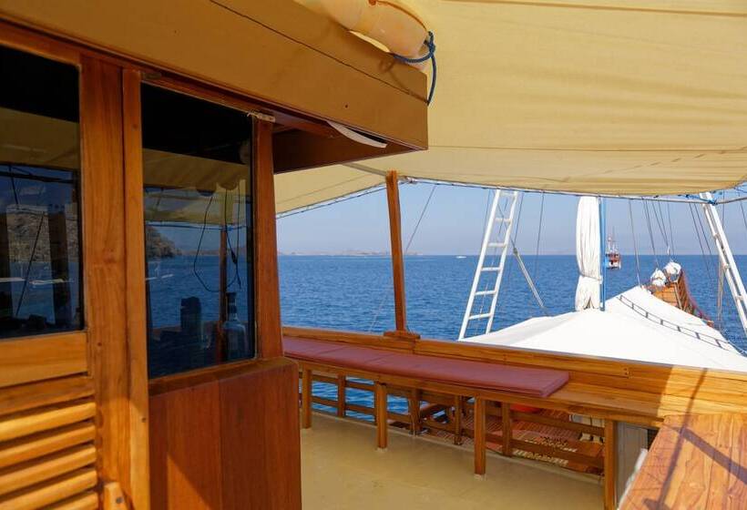 هتل Plataran Phinisi Felicia