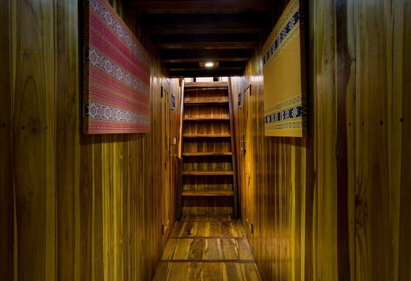 هتل Plataran Phinisi Felicia