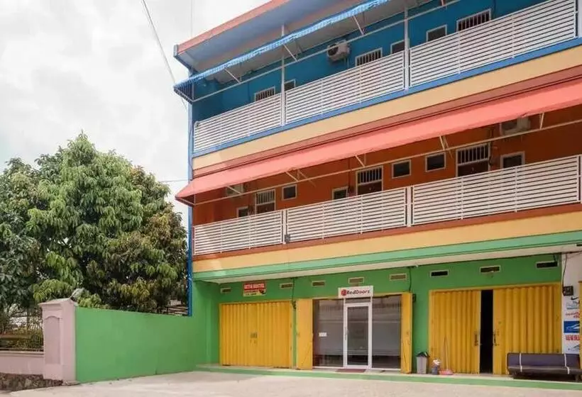 Hotelli Reddoorz Near Ubl Lampung 2