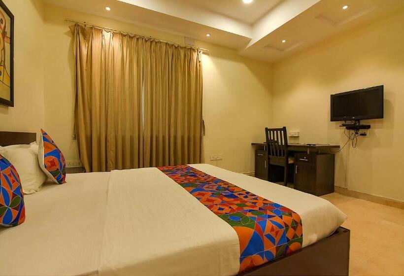 Пансион Fabhotel All In One Saltlake   Opp Bj Market Complex