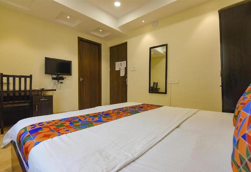 Пансион Fabhotel All In One Saltlake   Opp Bj Market Complex