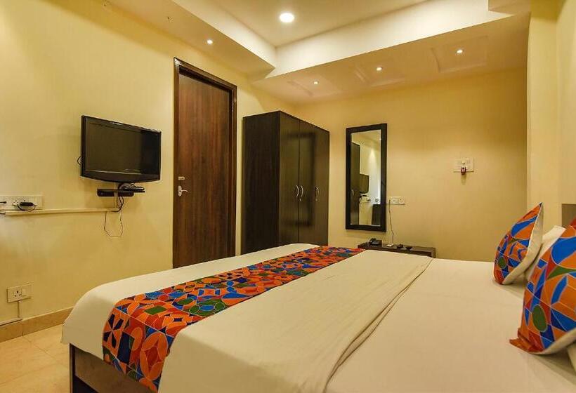 Пансион Fabhotel All In One Saltlake   Opp Bj Market Complex