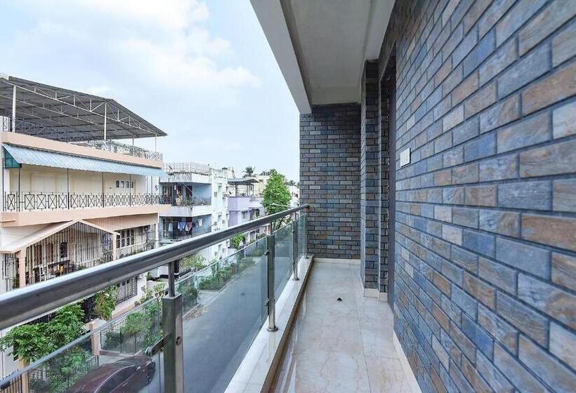 Пансион Fabhotel All In One Saltlake   Opp Bj Market Complex