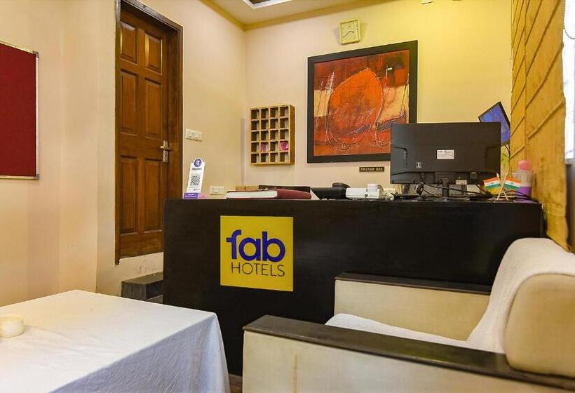 Пансион Fabhotel All In One Saltlake   Opp Bj Market Complex