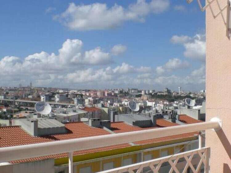 펜션 Homestay Marialva Park