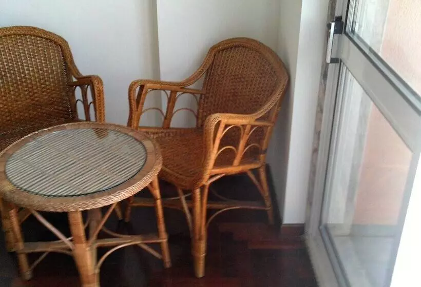 Majatalo Homestay Marialva Park