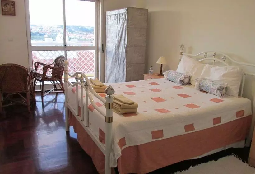 Majatalo Homestay Marialva Park