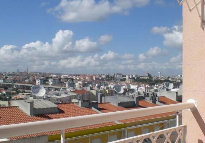 펜션 Homestay Marialva Park