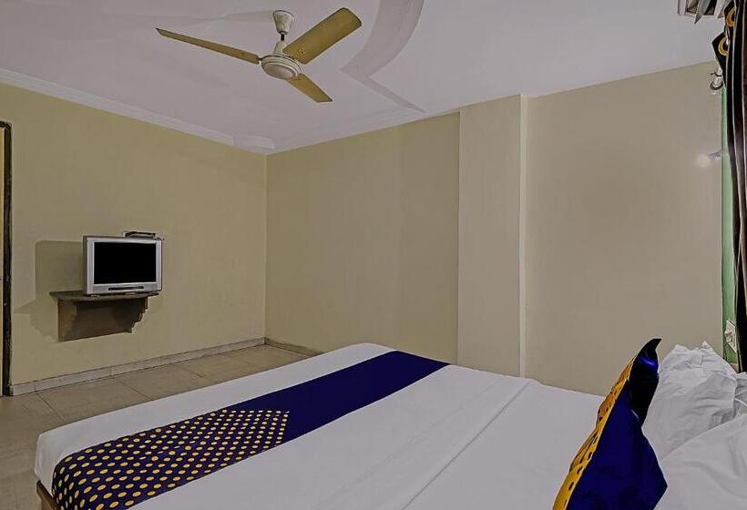 Spot On 73377 Hotel Sarovar Inn