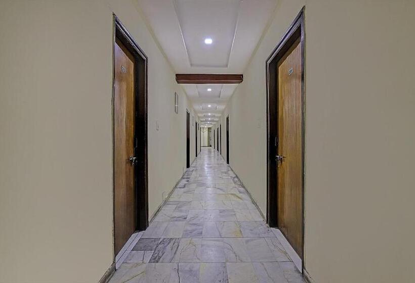 Spot On 73377 Hotel Sarovar Inn