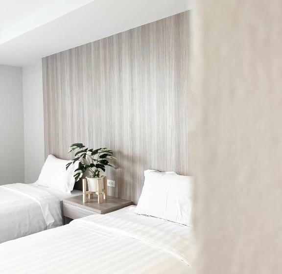 Bear’s Den Hotel Pattaya