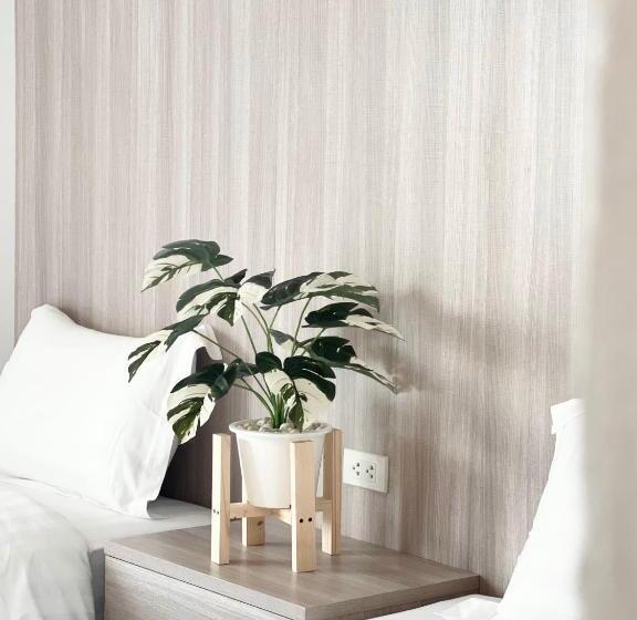 Bear’s Den Hotel Pattaya