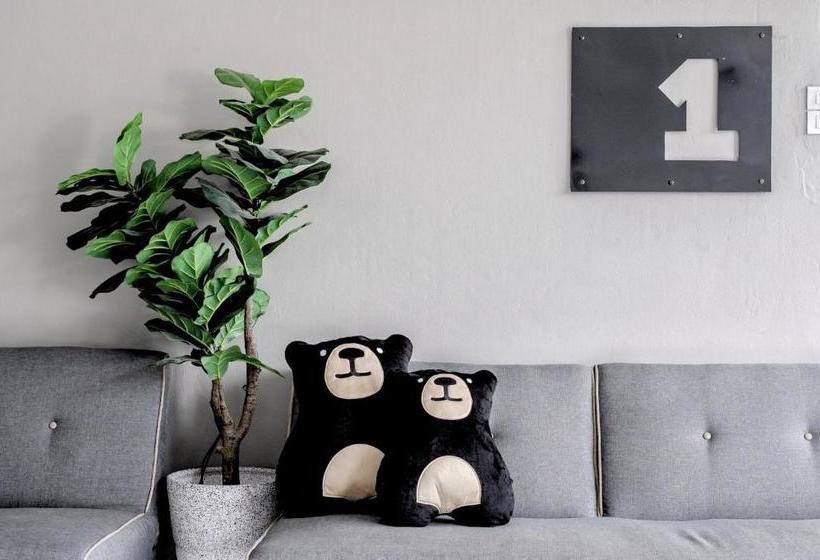 Bear’s Den Hotel Pattaya