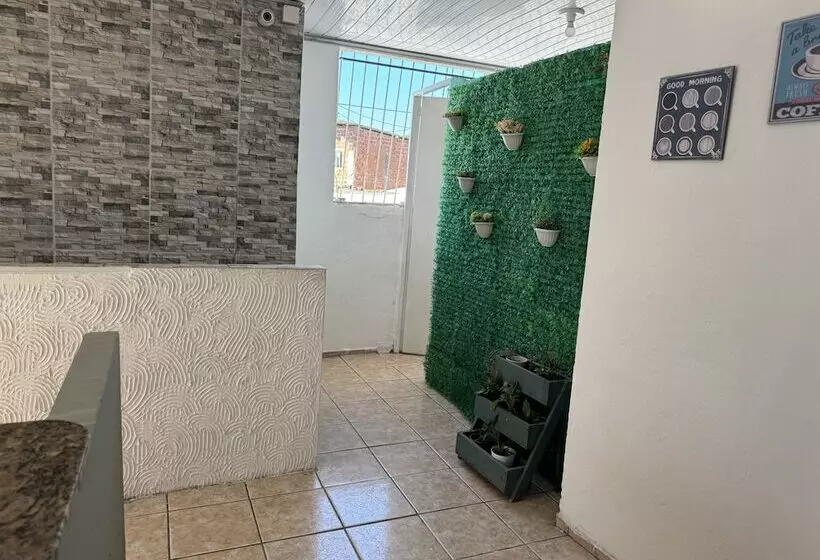 ホテル Casa Aeroporto Pousada