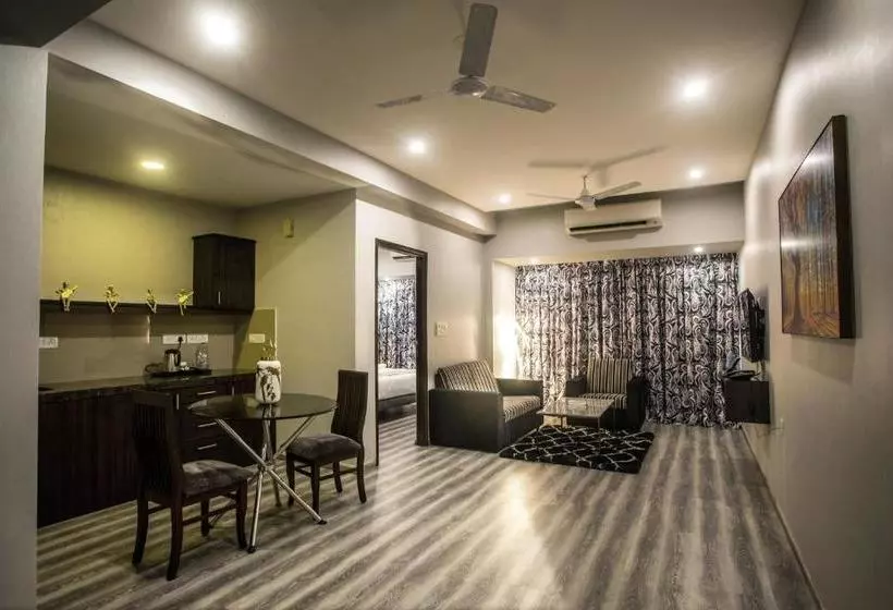 ホテル Encore Suites Goa