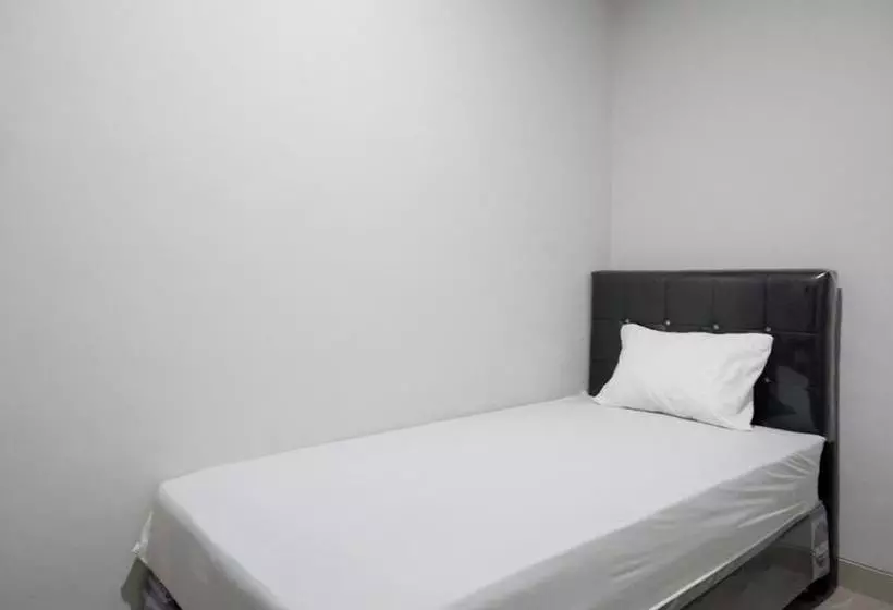 ホテル Koolkost Female Syariah Near Rsu Syubbanul Wathon Magelang