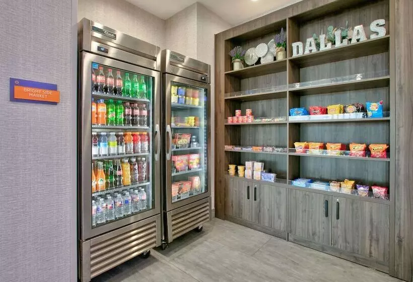 Hotelli La Quinta Inn & Suites By Wyndham Dallas/fairpark