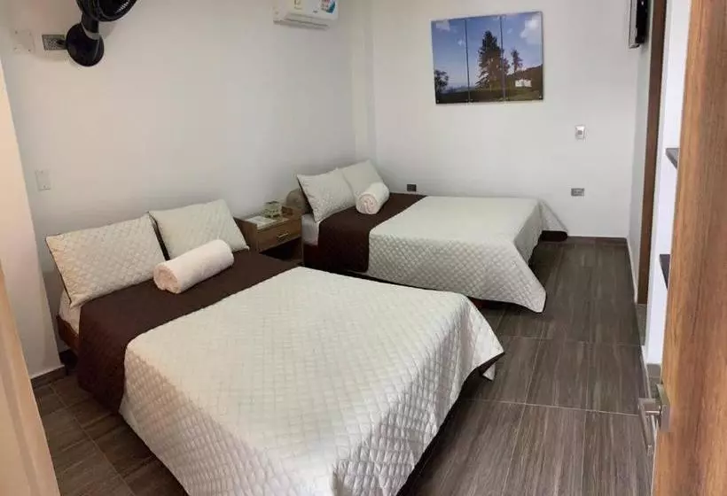 ホテル On The Rock