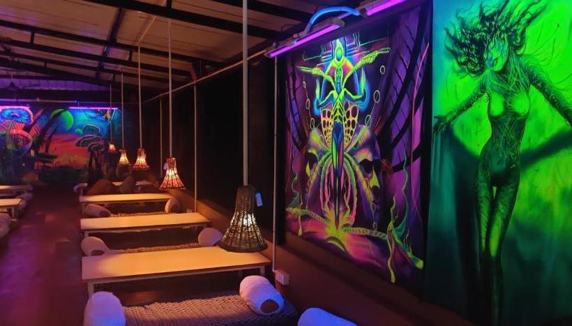 בית מלון כפרי Whispering Rocks Hampi