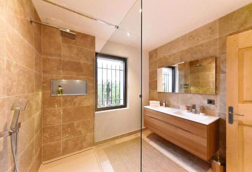 膳宿费 Le Mas Des Fées