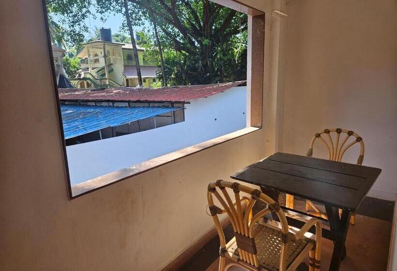 Piggy Hostel Calangute