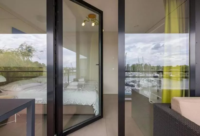 Lomakeskus Holidayappartement Muidenweg 1p Arnemuiden